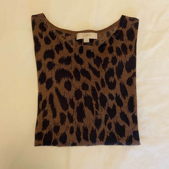 LOFT Sweaters - Loft Leopard Print Lightweight Sweater